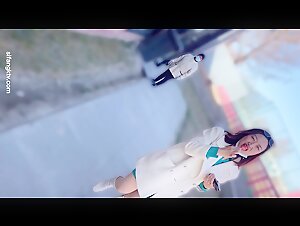 办公楼女厕快下班了全景偷拍几个美女急急忙忙的来嘘嘘估计是憋坏了