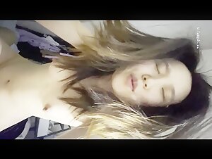 高端泄密审核非常严格 高端的情侣交换群流出上海情侣李欣和男友自拍性爱视频