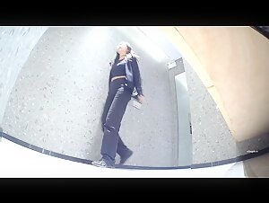 八月最新流出魔手外购 精品厕拍影剧院豪华女厕 前景高清偷拍第二次拍到鬼冢运动鞋极品白虎美女跟毛毛鞋闺蜜上厕所