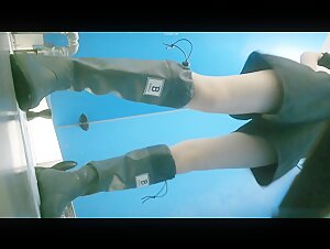 商场隔壁女厕所厕拍偷拍几位女神级的小姐姐 各种美鲍鱼