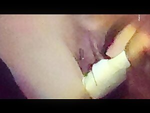 大神潜入酒店女厕所携带高清设备偷拍几位高颜值美女 人美B嫩