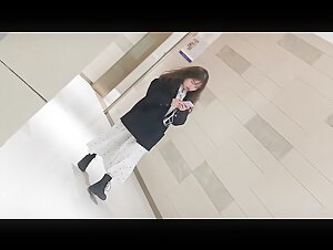 厕拍大神商业中心跟踪偷拍多位美女嘘嘘 各种鲍鱼完美呈现